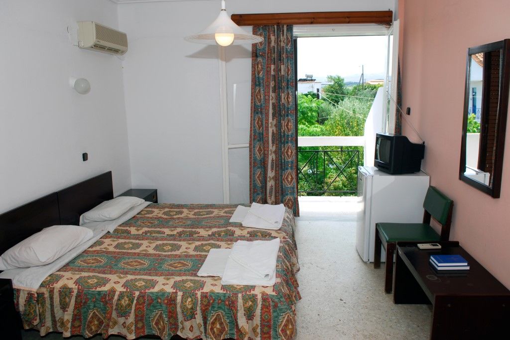 Francisco Beach Hotel Agios Andreas  Buitenkant foto