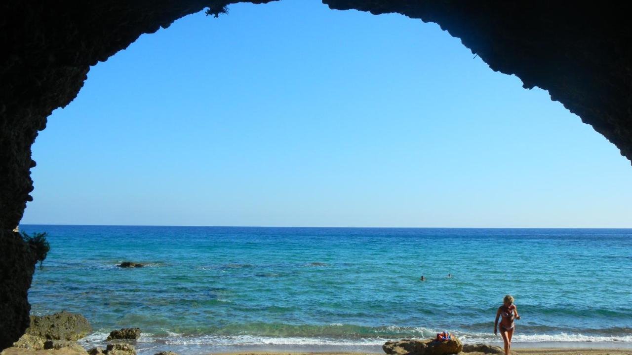 Francisco Beach Hotel Agios Andreas  Buitenkant foto